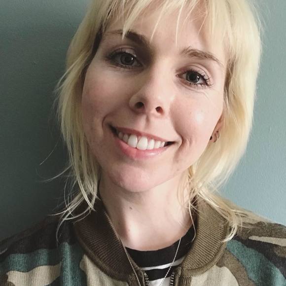 Meet your Posher, Ginny - Picture 2 of 2